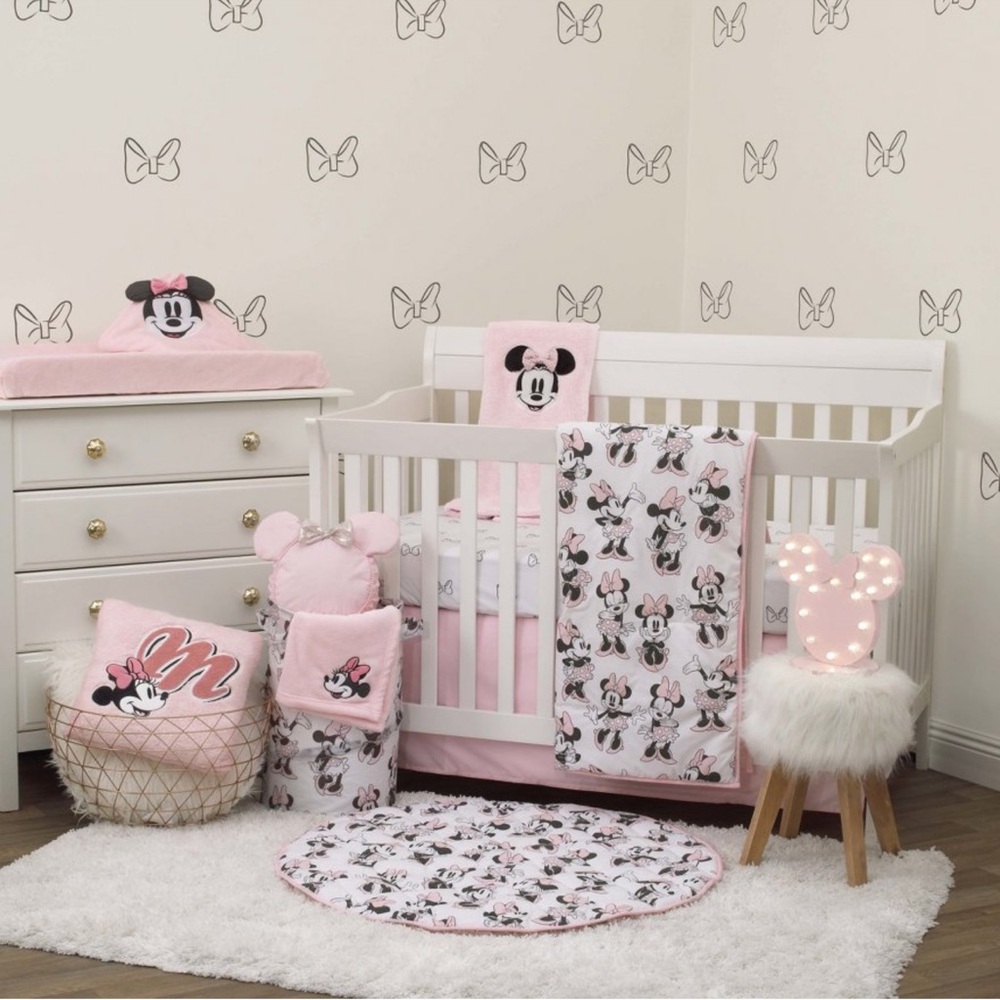 Disney Minnie Mouse Pink and White Bedding Set